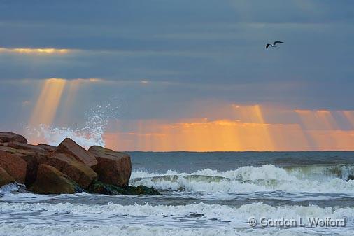 Gulf Sunrays_43065.jpg - Photographed along the Gulf coast on Mustang Island near Corpus Christi, Texas, USA.